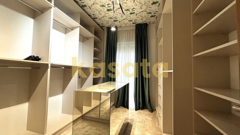 Stefanestii de Jos, Cosmopolis, 4 camere, 125 utili, vedere panormica, parcare